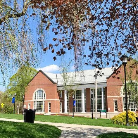 Nichols College campus in Spring