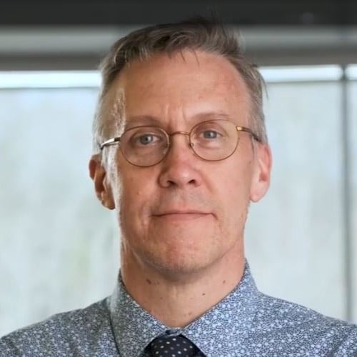 Kevin Mentzer headshot
