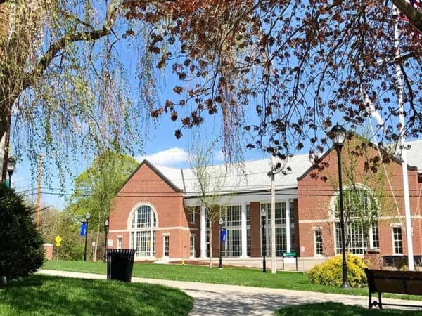 Nichols College campus in Spring